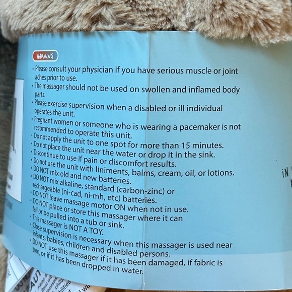 HealthTouch Brown Bear Plush Vibrating Neck Massager Travel Pillow NWT - Picture 7 of 7